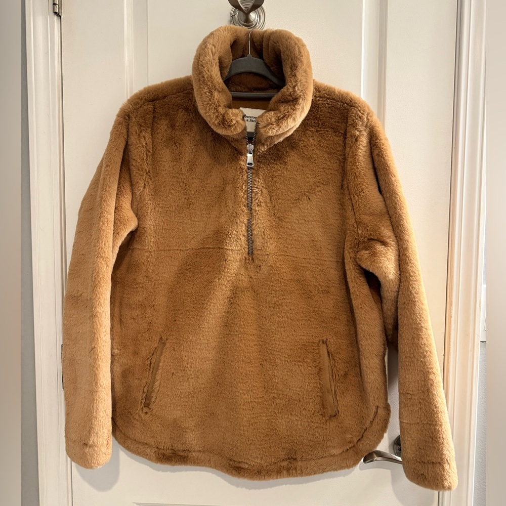 Abercrombie & Fitch Tan Fleece Jacket NWOT